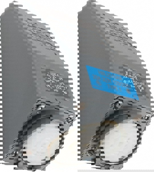 120/208 VAC, 20 Amp, L21-20R NEMA, Self Grounding Receptacle